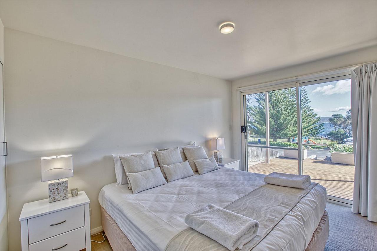 Quarterdeck Apartment Binalong Bay Kültér fotó