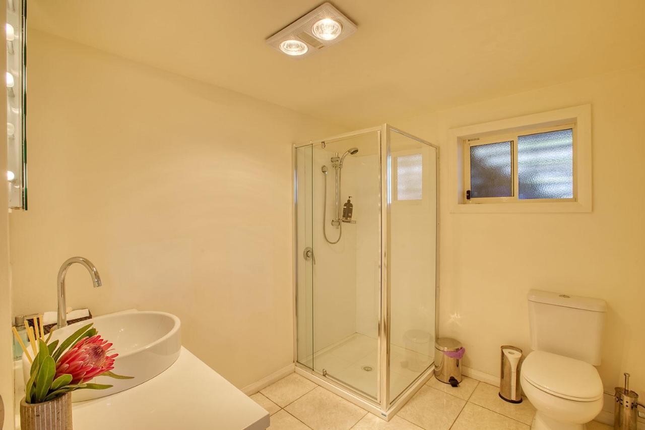 Quarterdeck Apartment Binalong Bay Kültér fotó