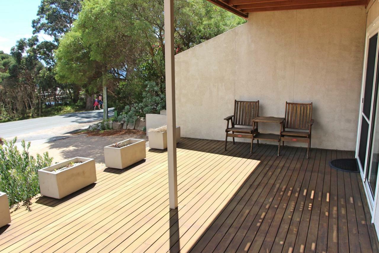 Quarterdeck Apartment Binalong Bay Kültér fotó